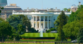 Bầu cử sẽ ra sao khi ông Trump mắc COVID-19?