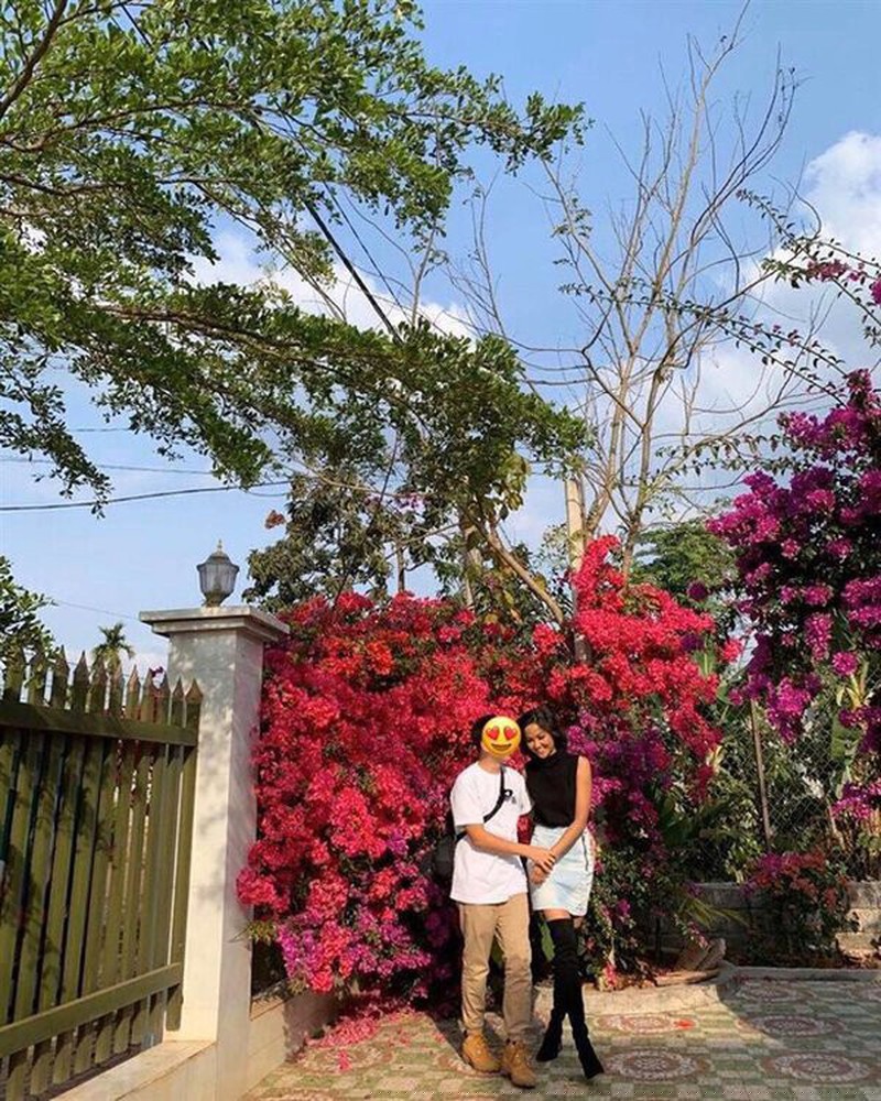  H'Hen Niê bên bạn trai bí mật.