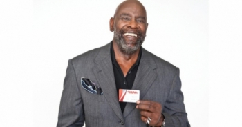 Chris Gardner: Từ kẻ vô gia cư trở thành triệu phú chứng khoán