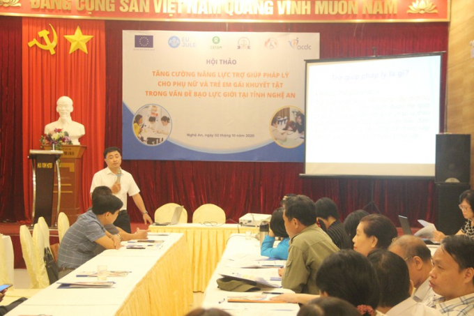 Ông Lê Văn Lý - Trung tâm Trợ giúp pháp lý tỉnh Nghệ An cho biết việc trợ giúp cho người khuyết tật gặp khó khăn từ chính nạn nhân do sự e ngại, xấu hổ, cam chịu, sợ bị trả thù