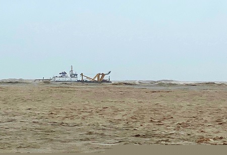 Tàu Vietship 01 gặp nạn trên vùng biển Quảng Trị. (Ảnh: Báo Quảng Trị)