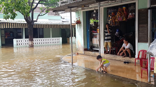Nước sông Hương bắt đầu dâng do thủy điện Bình Điền và hồ Tả Trạch xả lũ