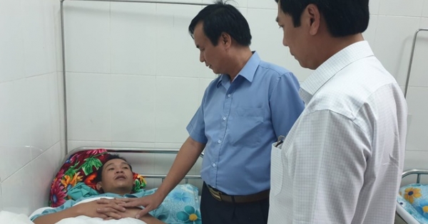 Quảng Trị: Thuyền viên thoát chết kể lại việc 3 ngày ôm mui tàu, "vật lộn" với sóng dữ