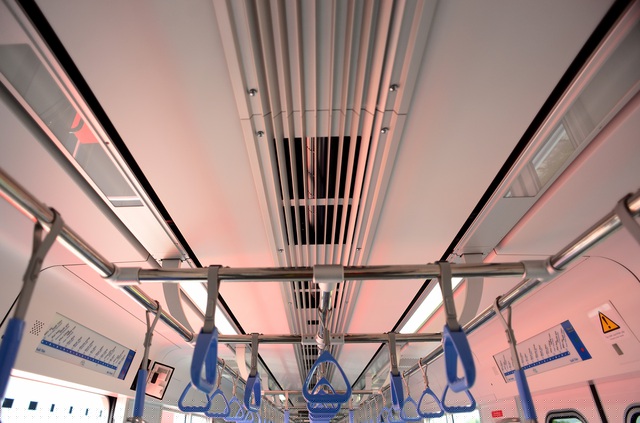 Hệ thống điều hòa không khí trên trần.