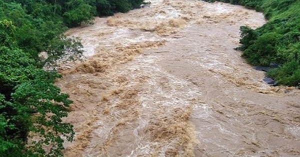 Yên Bái: Huy động hàng trăm người tìm 2 nạn nhân mất tích