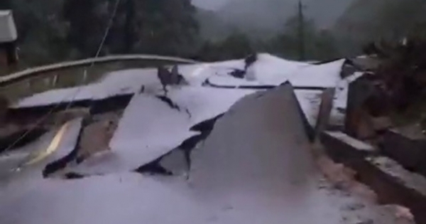 Quảng Bình: Sạt ở núi kinh hoàng, vùi lấp đồn biên phòng và xé toác QL12A