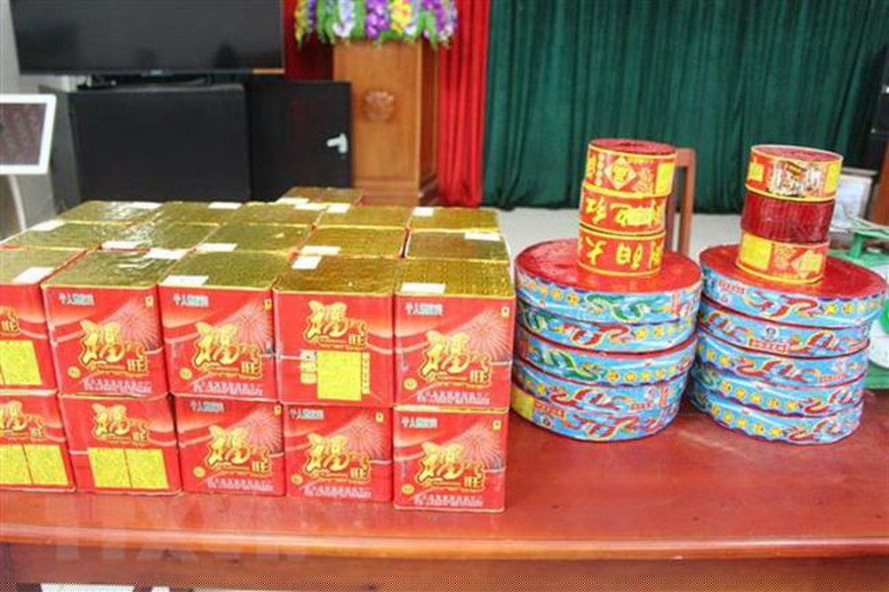 Tổ tuần tra kiểm soát phòng CSGT - Công an tỉnh Bắc Kạn vừa bắt giữ 2 đối tượng vận chuyển 72 hộp pháo có tổng khối lượng gần 160 kg qua địa bàn. Ảnh minh họa