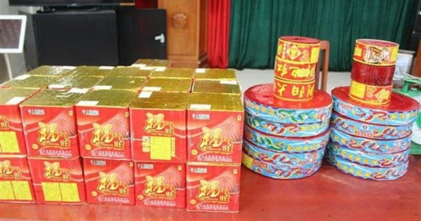 Bắt giữ 2 đối tượng đang trên đường vận chuyển 160kg pháo nổ