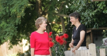 Facebook thử nghiệm mạng xã hội mini cho những người "bán anh em xa..."