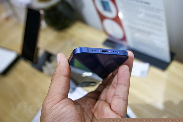 Can canh nhung chiec iPhone 12 dau tien 'cap ben' Viet Nam hinh anh 6