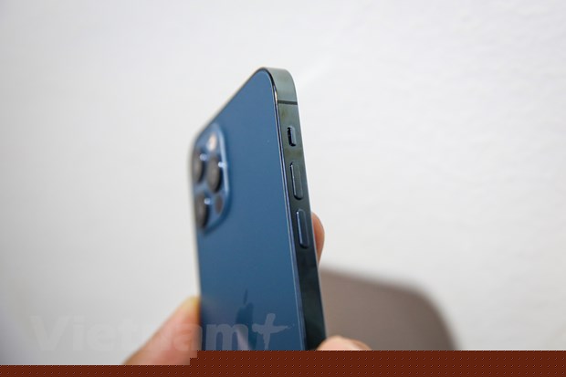 Can canh nhung chiec iPhone 12 dau tien 'cap ben' Viet Nam hinh anh 12