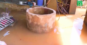 Người dân vùng lũ khát nước sạch