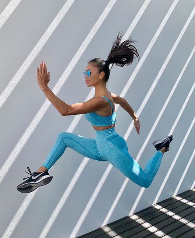 Trang Instagram c&aacute; nh&acirc;n của Nicole Scherzinger ngập tr&agrave;n những h&igrave;nh ảnh khỏe khoắn, năng động của nữ ca sĩ người Mỹ v&agrave; cho thấy lối sống rất l&agrave;nh mạnh của c&ocirc; 