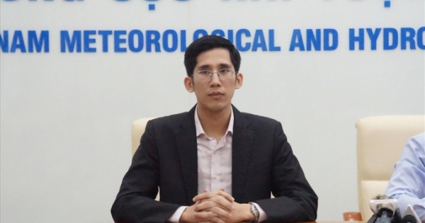 Bão số 9 mạnh nhất năm nay, hoàn lưu gây mưa trải rộng cả dải miền Trung