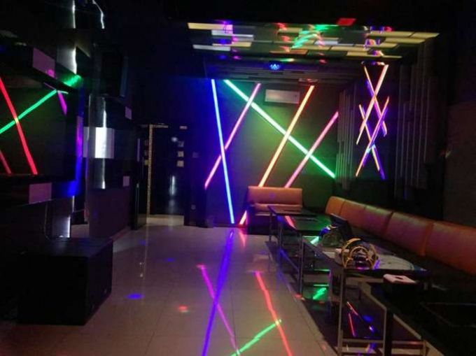 Karaoke-at-Family-Fun-Siranda-be2d5f5e-44ec-4d0a-b5d4-37943acd49bb.