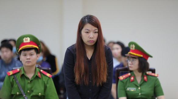 Bị cáo Nguyễn Thị Thu tại toà.