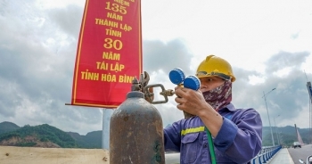 Cầu gần 600 tỷ đồng bắc qua sông Đà