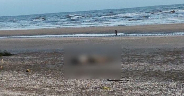 Xót thương thi thể người đàn ông trôi dạt vào bờ biển