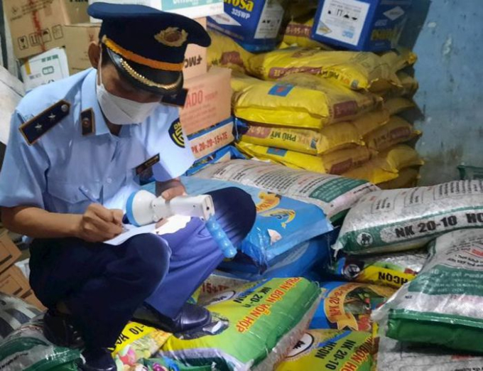 c327bbe6f7a41efa47b5