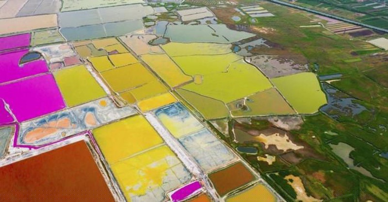 Hồ Yuncheng c&ograve;n được mệnh danh l&agrave; &ldquo;biển chết&rdquo;.