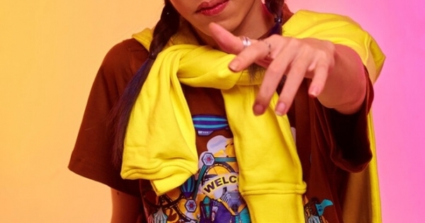 "Cần xử phạt, cấm sóng ca khúc dung tục của Chị Cả"