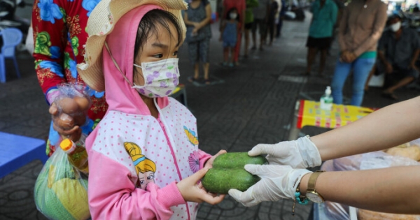 Hàng nghìn trẻ em mất cha hoặc mẹ trong đại dịch COVID-19