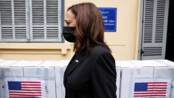 Việt Nam nhận thêm gần 2 triệu liều vaccine Pfizer Mỹ