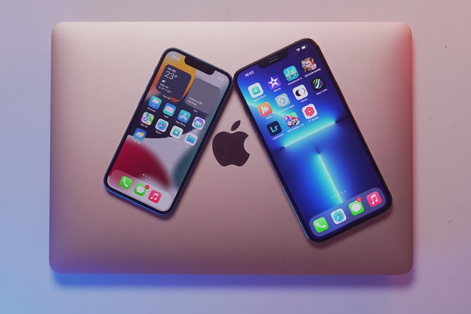 Thế hệ iPhone 13 sẽ được mở b&aacute;n ch&iacute;nh thức tại Việt Nam từ ng&agrave;y 22/10 sắp tới. Trong đ&oacute;, phi&ecirc;n bản iPhone 13 Mini c&oacute; gi&aacute; b&aacute;n dự kiến từ 22 triệu đồng cho phi&ecirc;n bản 128 GB.