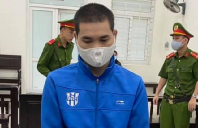 Sau khi xem phim "mát", gã đàn ông giở trò thú tính với bé gái 4 tuổi