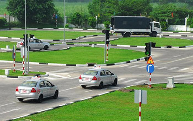 sat hach lai xe, thi gplx