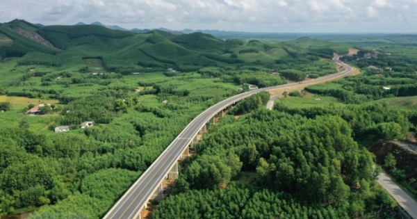 Gỡ vướng về nguồn vật liệu thi công Dự án cao tốc Bắc - Nam phía Đông