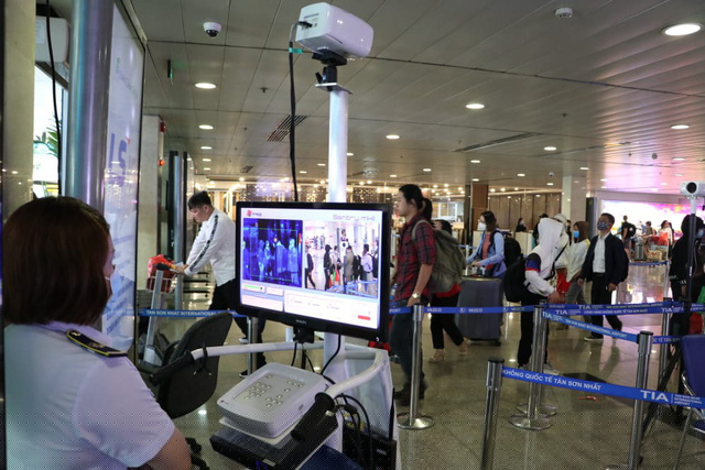 Văn phòng Chính phủ ban hành văn bản truyền đạt ý kiến của Phó Thủ tướng Vũ Đức Đam chỉ đạo về công tác xuất nhập cảnh trong tình hình mới. Ảnh Internet