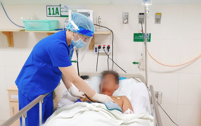 Bệnh nhân được điều trị tại Khoa Hồi sức tích cực &amp;amp; Chống độc (ICU) theo phác đồ viêm màng não.