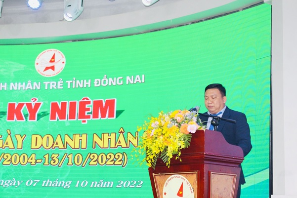 Ông Lê Bạch Long Chủ Tịch Hội Doanh Nhân Trẻ Đồng Nai phát biểu khai mạc