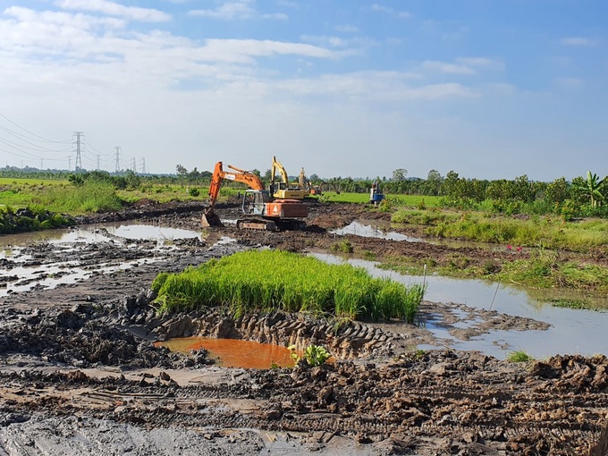 Dự án cao tốc Mỹ Thuận- Cần Thơ đang thi công nhưng chậm tiến độ (Ảnh: HT).