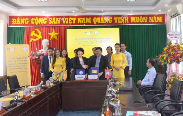 PVcomBank đẩy mạnh hợp tác với Trường Đại học Đồng Tháp trong nhiều hoạt động