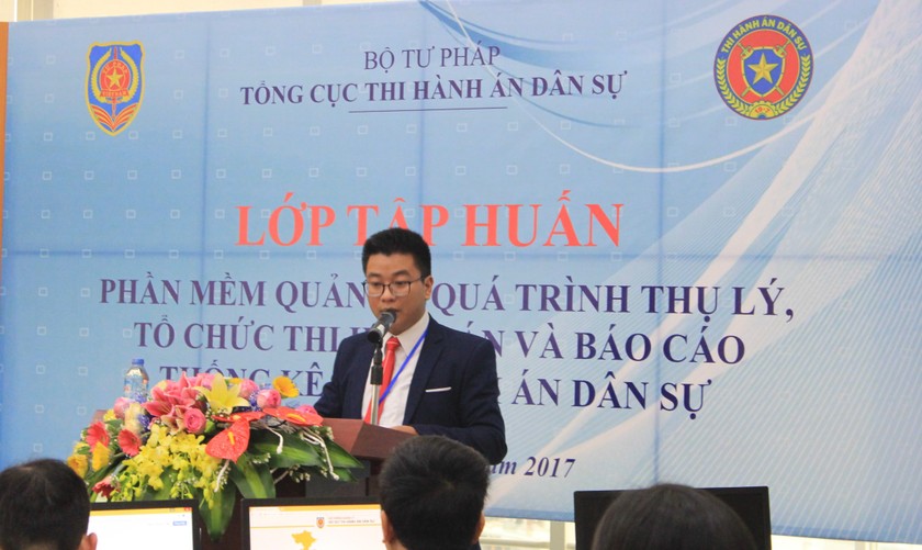 Vũ Quang Tuấn tham gia tổ chức lớp tập huấn sử dụng phần mềm về thi h&agrave;nh &aacute;n d&acirc;n sự thời điểm c&ograve;n l&agrave;m việc ở Bộ Tư ph&aacute;p