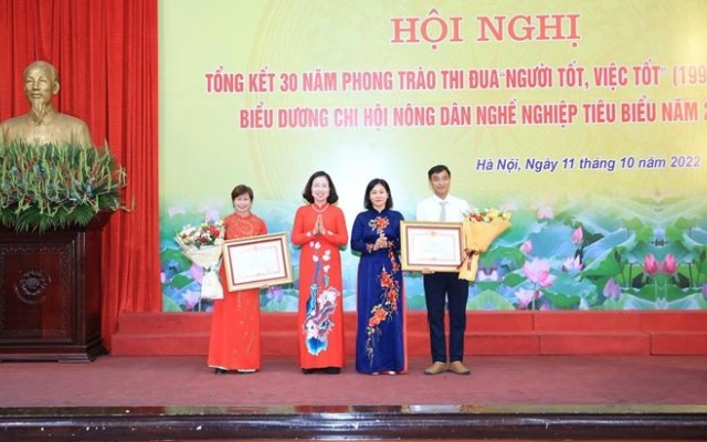 30 năm phong trào thi đua “Người tốt, việc tốt”: 2 cá nhân được Thủ tướng Chính phủ tặng Bằng khen