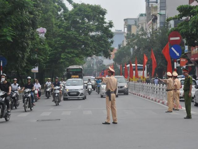 Lực lượng CSGT Tây Ninh đang thực thi nhiệm vụ.