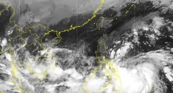 Bão số 7 đi vào Biển Đông và có xu hướng mạnh dần lên