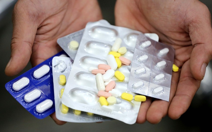 Sử dụng kháng sinh không hợp lý là nguyên nhân gây kháng thuốc. (Ảnh minh họa)