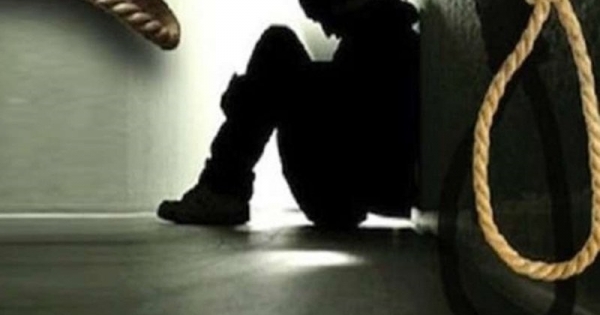 Bố sát hại con gái 3 tháng tuổi rồi treo cổ tự vẫn