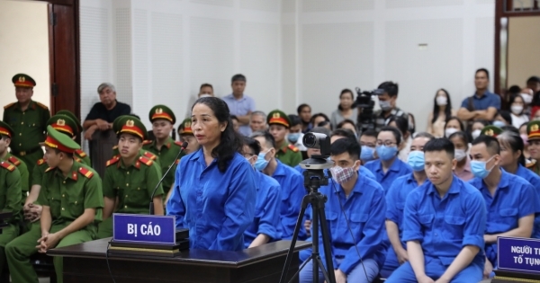 Cựu Giám đốc Sở GD&ĐT Quảng Ninh cùng 16 đồng phạm hầu tòa