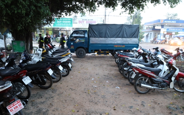 Phát hiện hàng xe mô tô không rõ nguồn gốc ở Tây Ninh