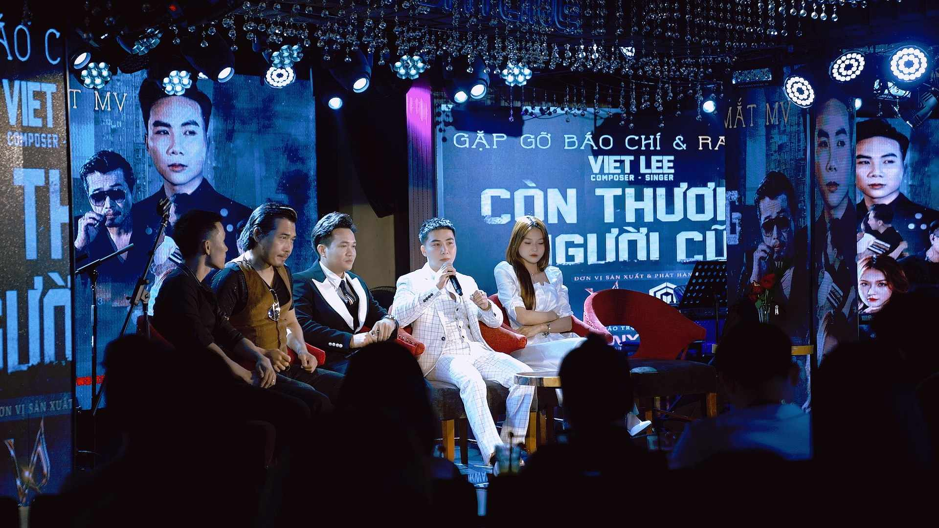 Việt Lee chia sẻ trong buổi họp báo