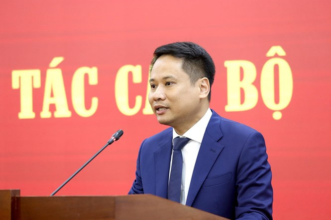 nhà báo Trương Thành Trung - Tổng Biên tập Tạp chí Mặt trận