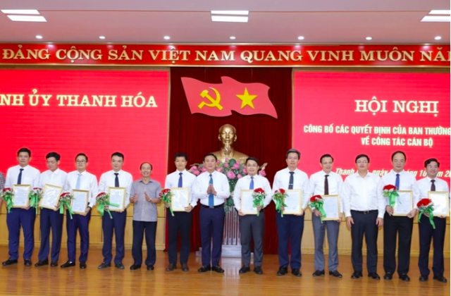 Thanh Hóa điều động, luân chuyển nhiều cán bộ, lãnh đạo chủ chốt