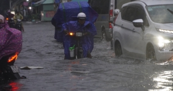 Miền Bắc trời nhiều mây, Hà Nội mưa dông từ sáng sớm