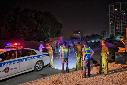 EE9AD210-B694-44D4-8B2C-9B7F45A6497C.