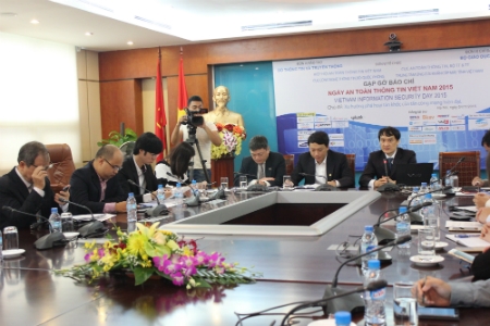 To&agrave;n cảnh buổi họp b&aacute;o (Ảnh:NP)